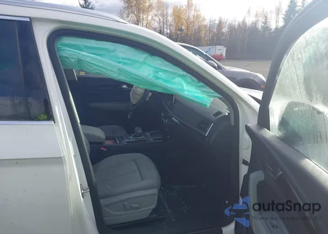 2018 Audi Q5 2.0T Premium/2.0T Tech Premium из США, поврежденный, VIN WA1BNBFY1J2131926